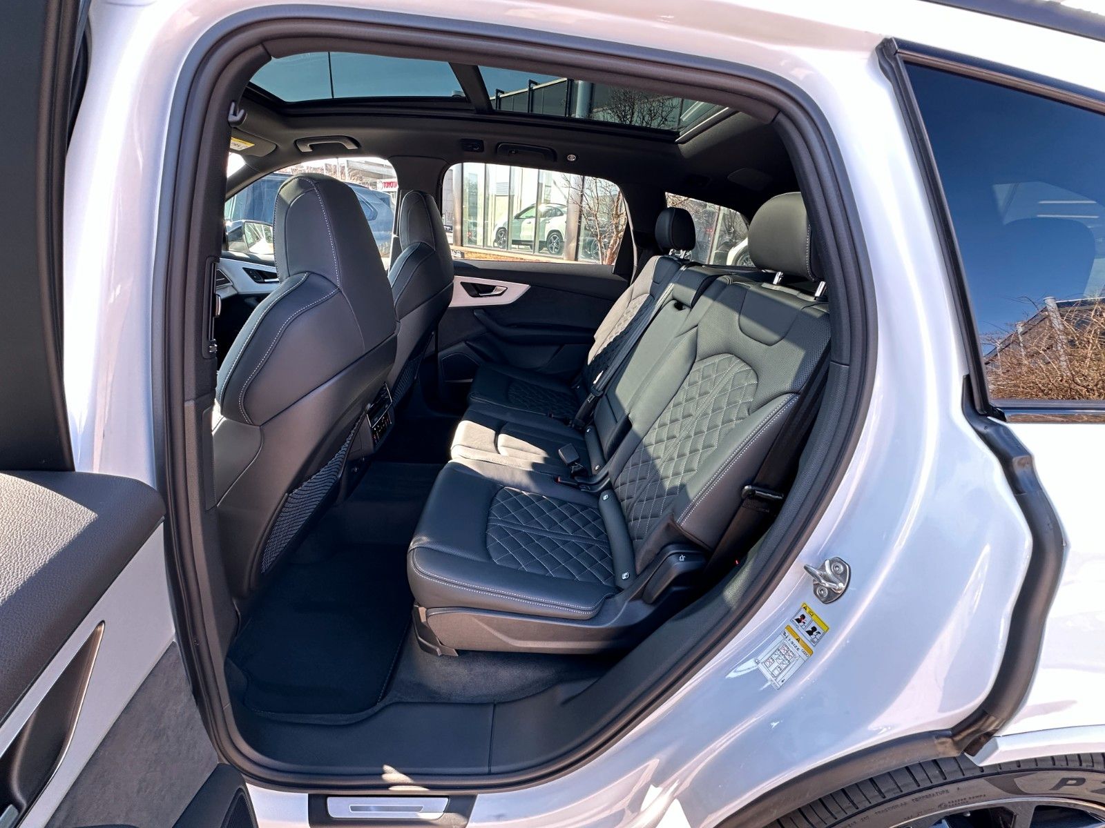 Fahrzeugabbildung Audi Q7 50TDI Sline ACC,PANO,B&O,LUFT,AHK,MATRIX,7s.